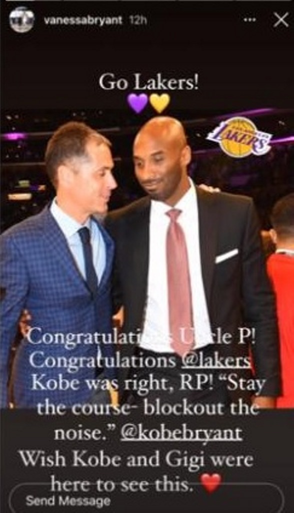 Kobe Bryant Pasti Tersenyum