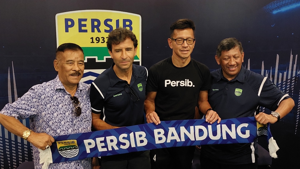 Persib Resmi Perkenalkan Luis Milla Sebagai Pelatih Anyar