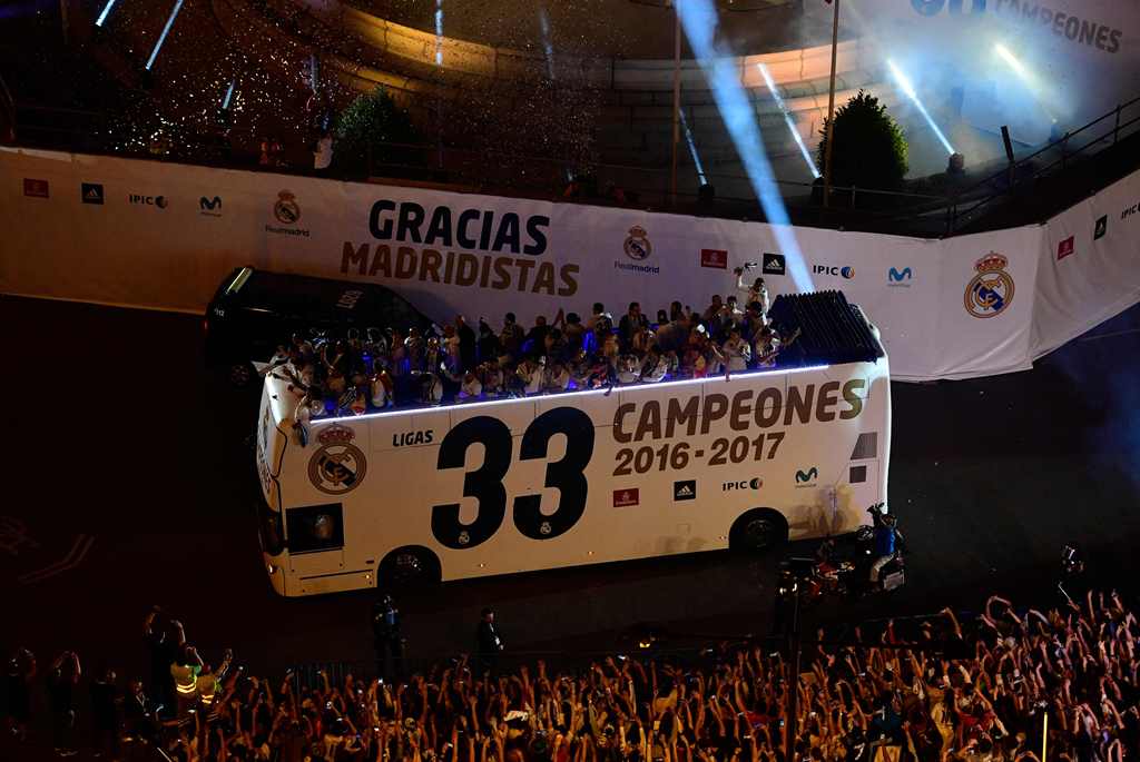 Parade Foto Pesta Real Madrid Merayakan Gelar Juara La Liga
