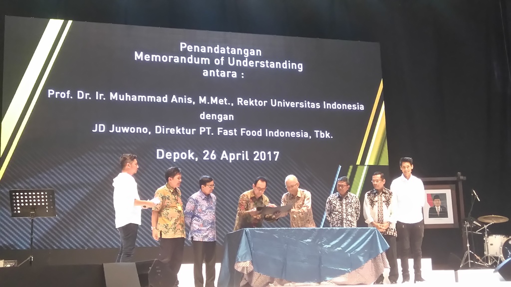 Sean dan Tim Pertamina Arden Berbagi Ilmu Formula 2 dengan Mahasiswa UI