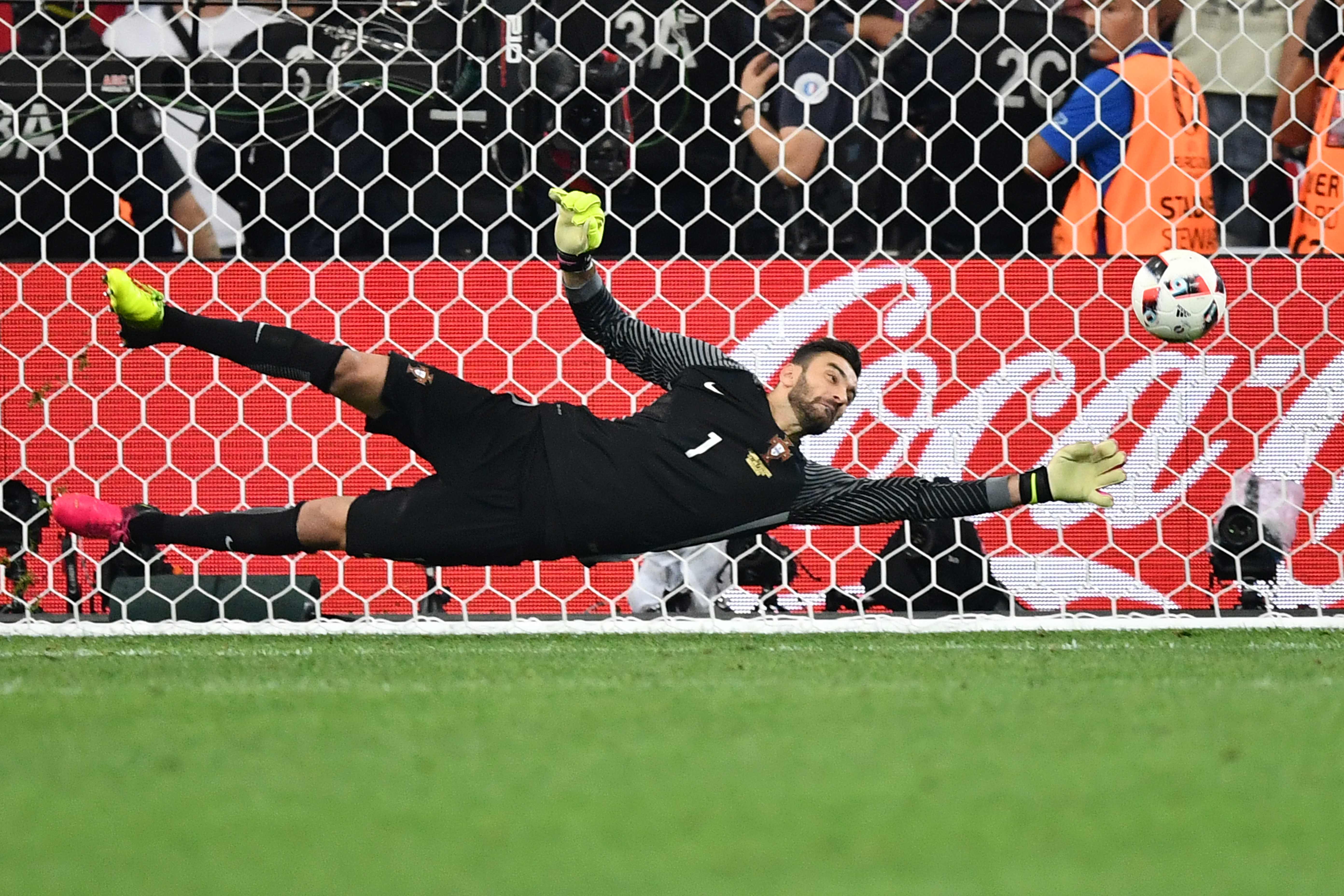 Duel Pemain Kunci Lini per Lini Portugal vs Prancis