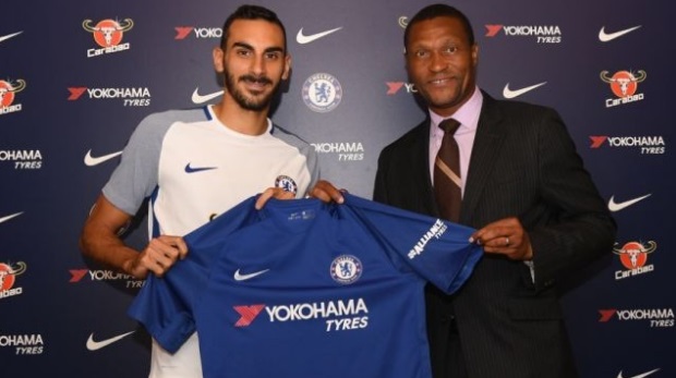 Conte Yakin Zappacosta Bersinar di Chelsea