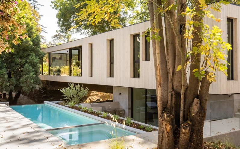 Bridge House, Bangunan yang Membentang di Atas Sungai