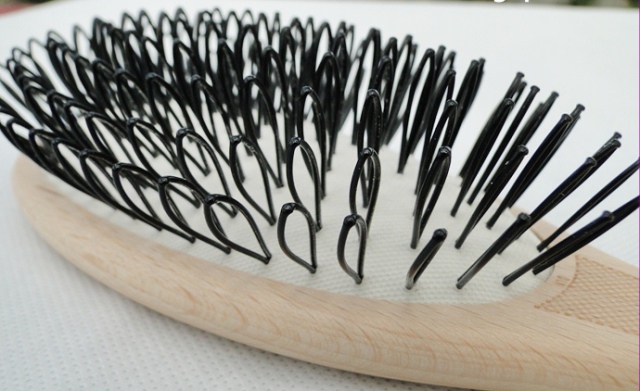 Memilih Jenis Sisir Rambut yang Tepat