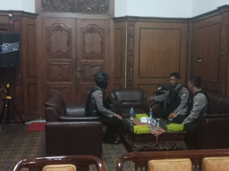 Bupati Mustofa Santai meski Ruang Kerja Digeledah KPK