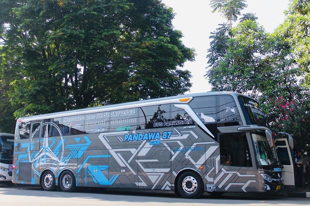 Rancang Bangun Bus UHD di Mata Bismania