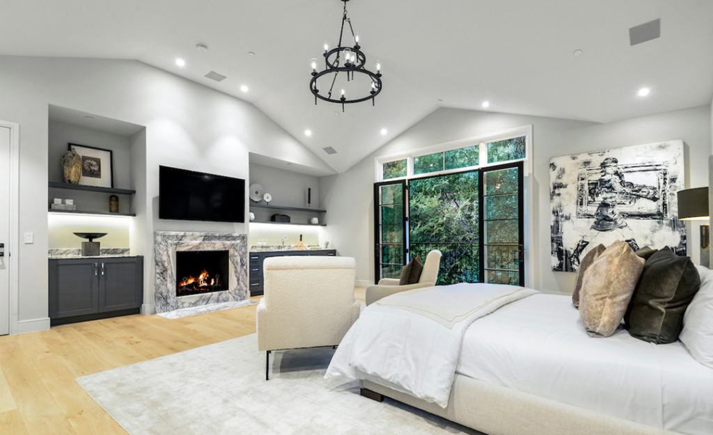 Intip Rumah Baru Cameron Diaz dan Benji Madden di Beverly Hills