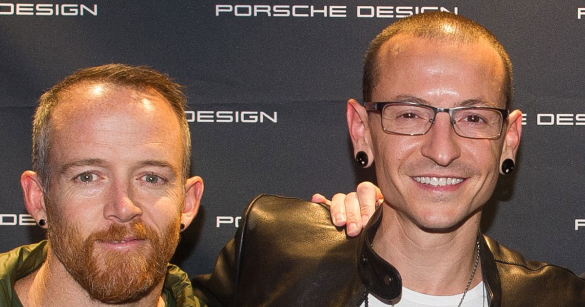 Bassist Linkin Park Sebut Chester Bennington Musisi yang Jujur