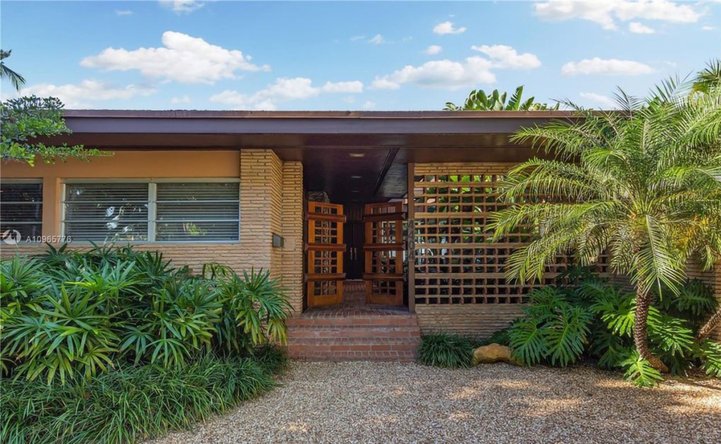Cindy Crawford Beli Rumah Pantai Rp133 Miliar