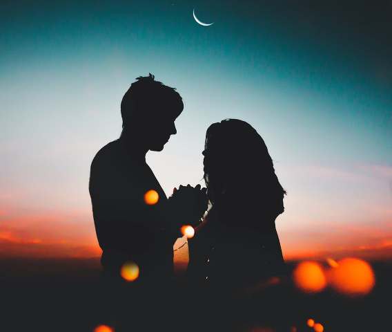 Riset Temukan Setiap Orang Punya Sisi Romantis