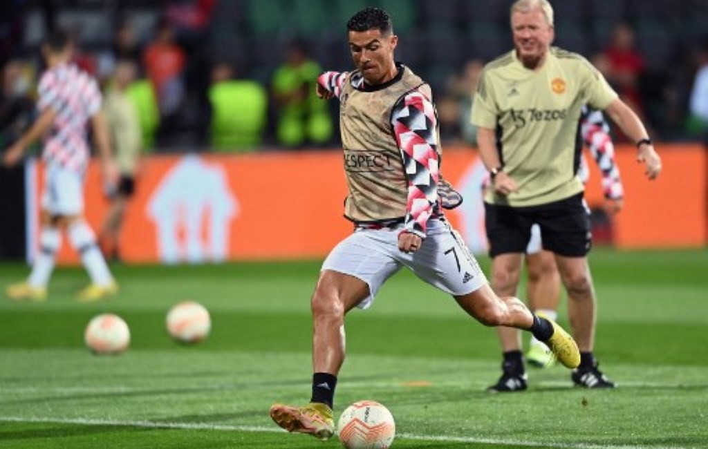 Ronaldo Jadi <i>Public Enemy</i> di MU, Fans: Bukti Jangan Pernah Balik ke Mantan