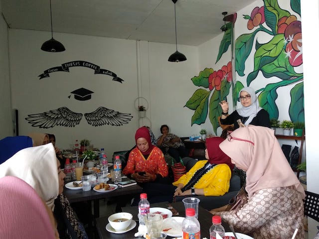 Wanginya Aroma Roasting di Thesis Coffee