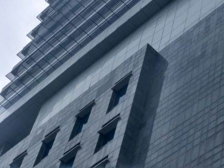 Gedung DPRD DKI Rusak, Arus Pejalan Kaki Sempat Dialihkan