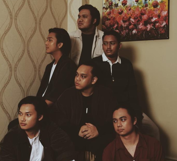 Daun Jatuh Gambarkan Sakitnya Cinta Terpendam di Lagu Bungkam