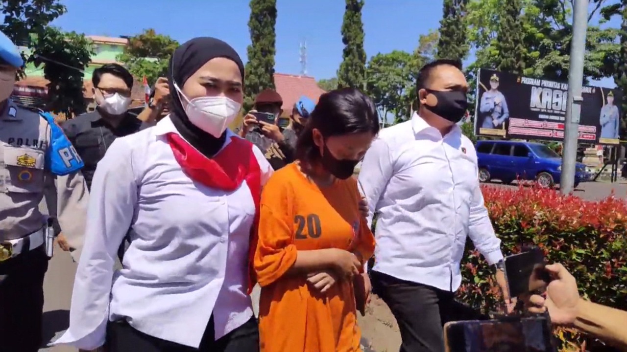 Diciduk Polisi, Ini 4 Fakta Janda Cantik Garut yang Jual Video Bugil