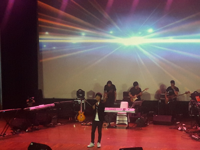 Konser Mengenang Dua Sisi Debby Nasution