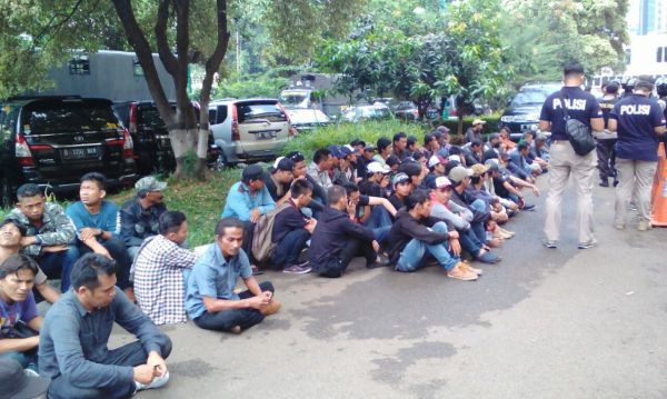 Puluhan Orang Diduga Preman Diciduk dari Kampus Trisakti
