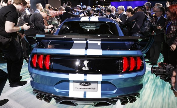 Mustang GT Shelby 500, Produk 'Pamitan' Ford?
