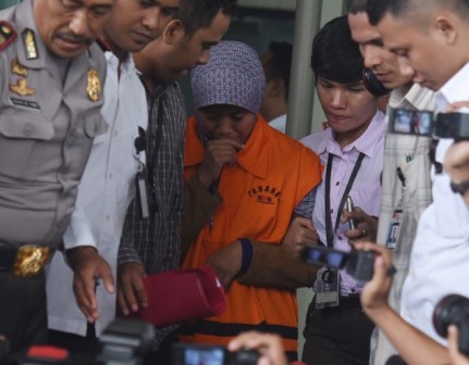 Dua Jaksa Penerima Suap Diperiksa sebagai Tersangka