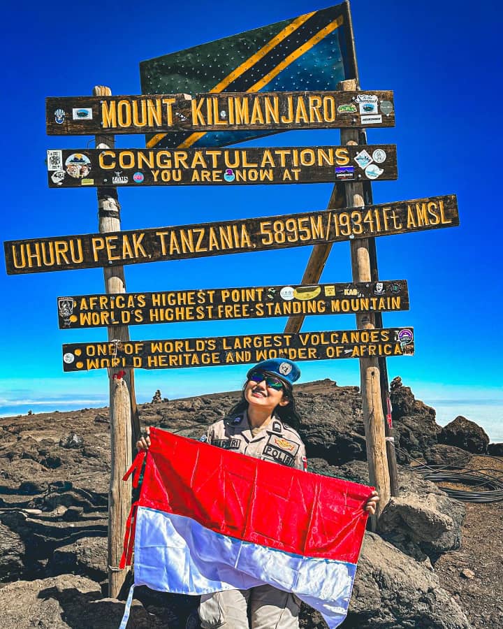 Briptu Dwi Jayanti Putri, dari Menyanyi hingga Penjaga Perdamaian di Afrika Tengah