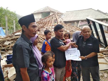 Media Group Serahkan Bantuan Kemanusiaan pada Korban Gempa Lombok
