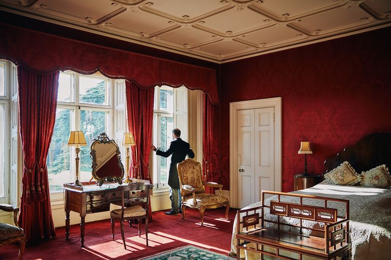 Sensasi Menginap di Kastil Serial Downton Abbey