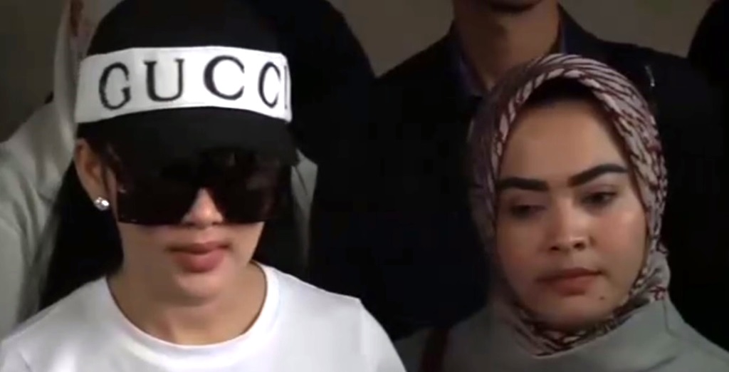 Kata Adik Syahrini Soal Jumlah Anggota Keluarga Umroh First Travel