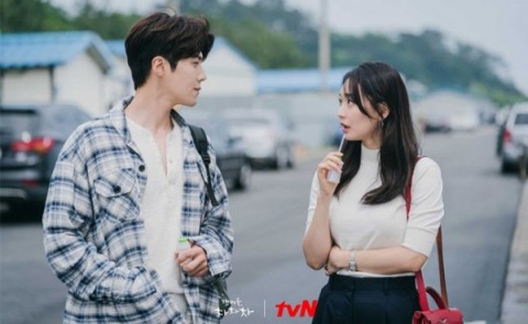  drama Korea Hometown Cha-Cha-Cha Foto netflix) 