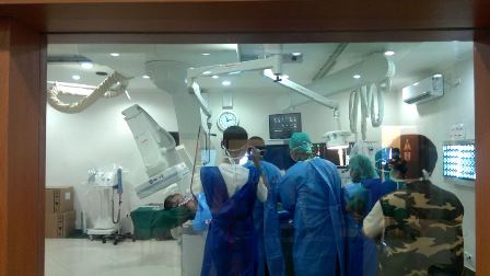 <i>Tuhan Mengirim Dokter Terawan Menyelamatkan Putri Saya</i>
