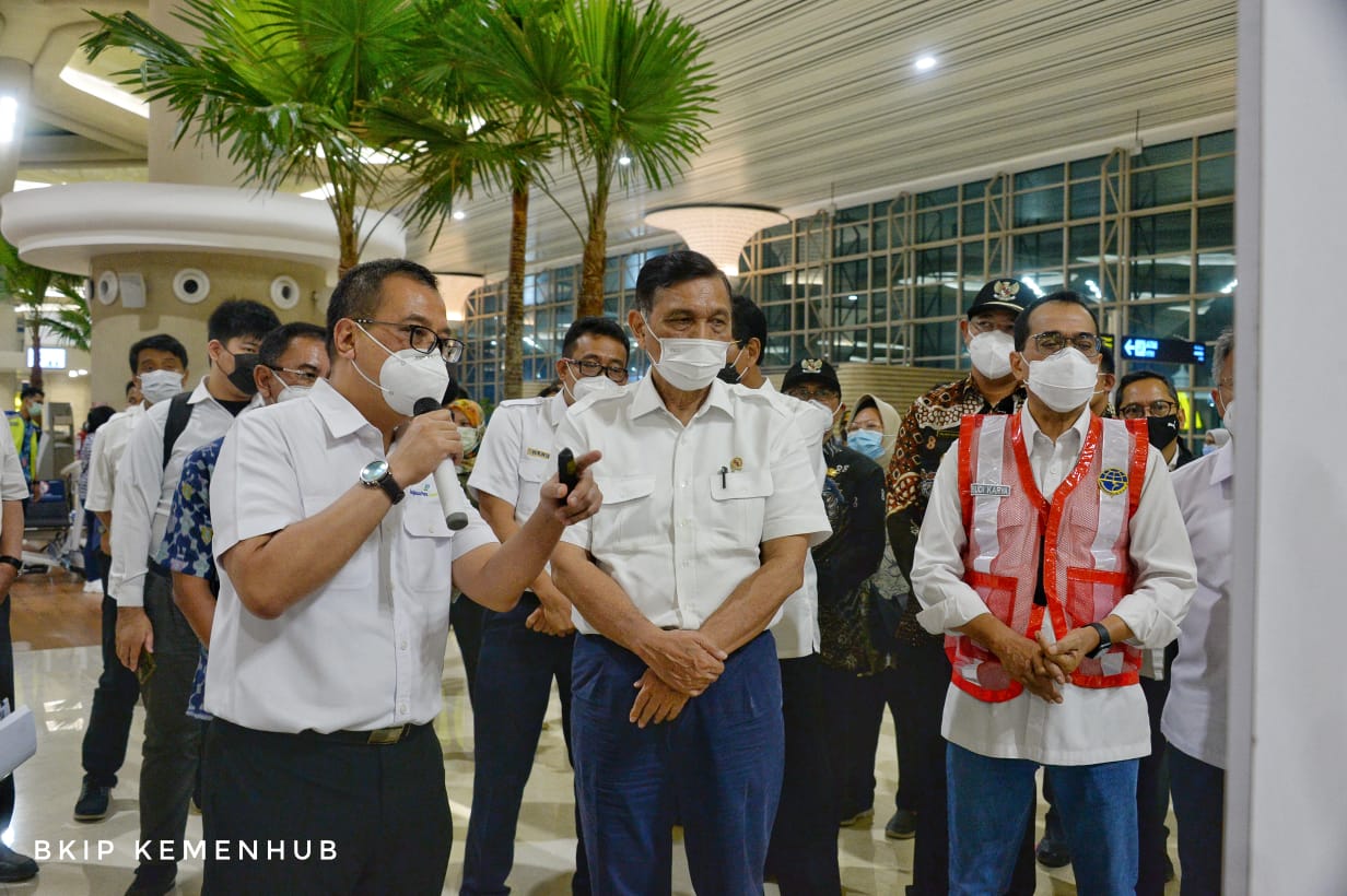 Menhub Targetkan KA Bandara YIA Beropersi Agustus 2021