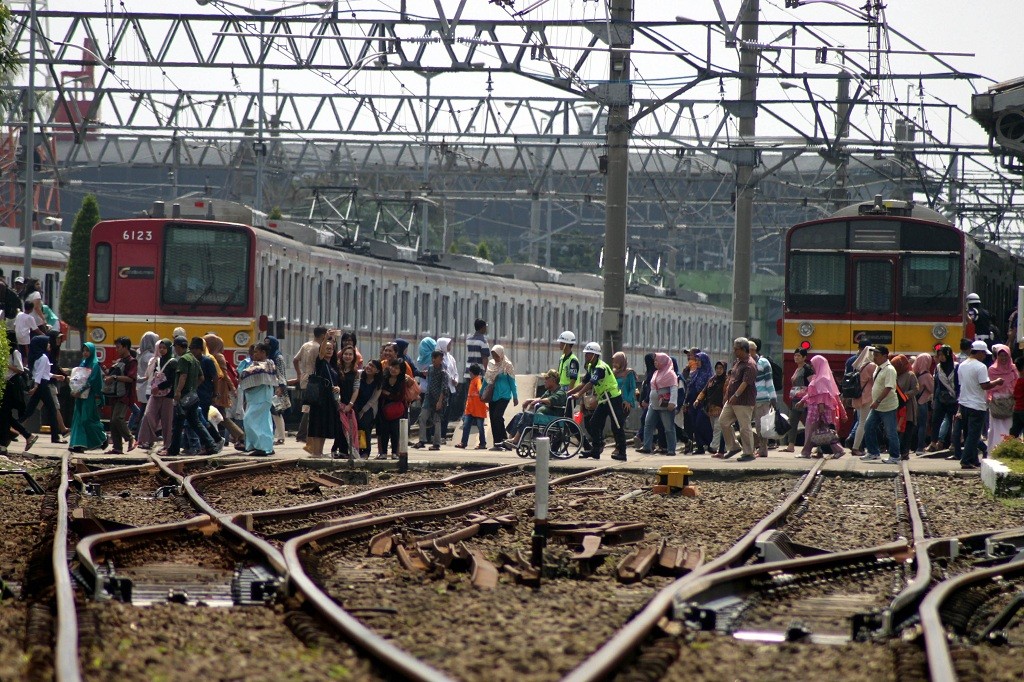 TransJakarta Tambah Armada Antar Jemput Penumpang di Stasiun