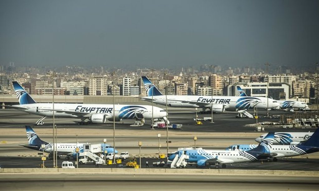 Presiden Prancis Pastikan EgyptAir MS804 Jatuh