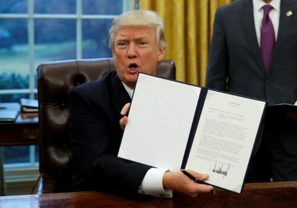 Trump Pertimbangkan untuk Investigasi Perdagangan