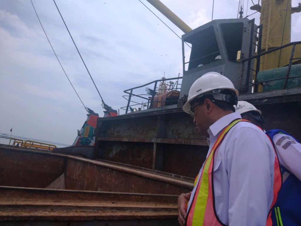 Menhub Kritik Cara Kerja Kantor Syahbandar dan Pelabuhan Gresik