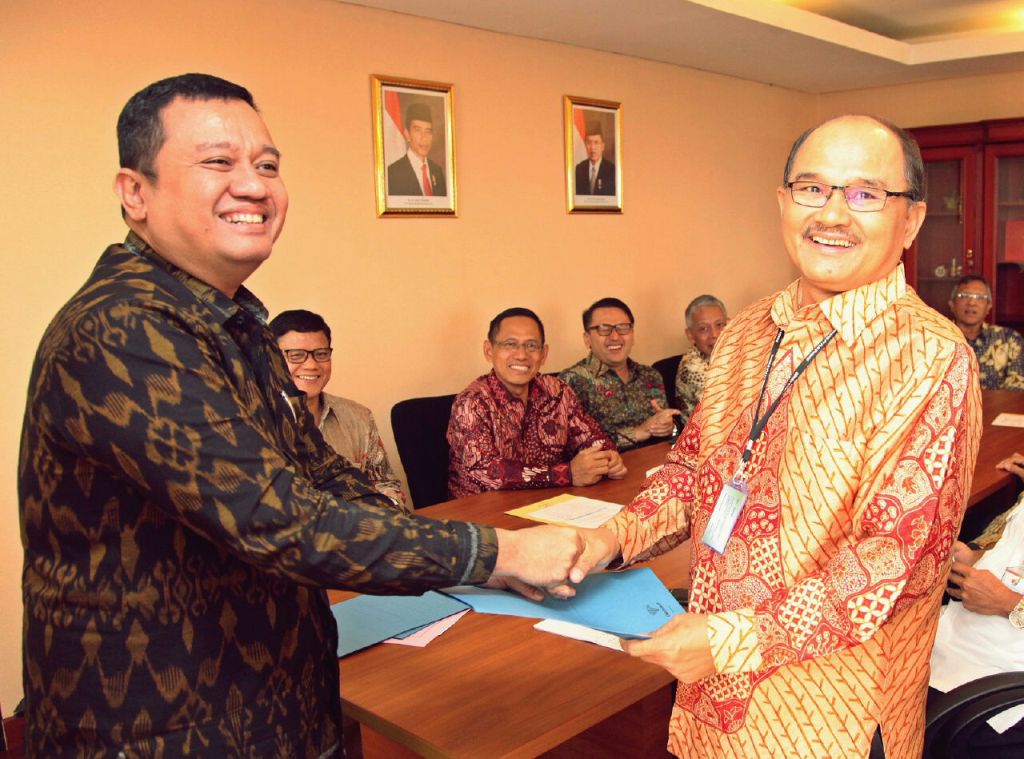 Gantikan Kuntoro, Hasan Bisri Diangkat Jadi Komut Sementara PLN