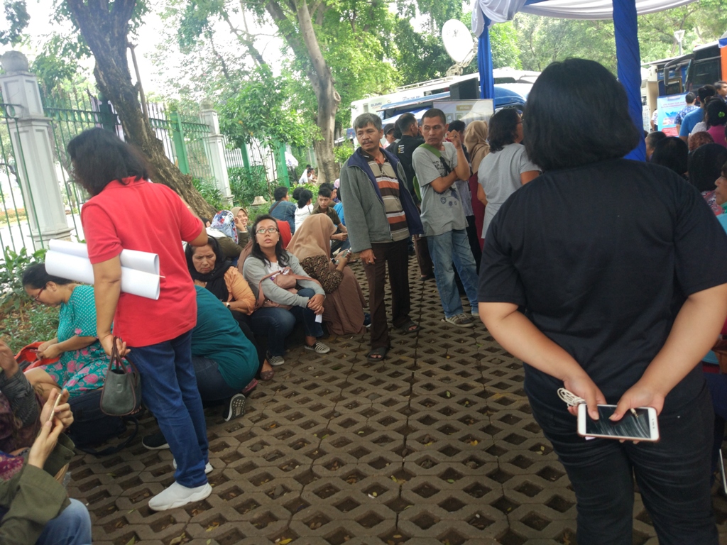 Hati-hati Menukarkan Uang Baru di Penjaja Pinggir Jalan