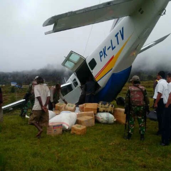 Pesawat Asian One Tergelincir di Papua