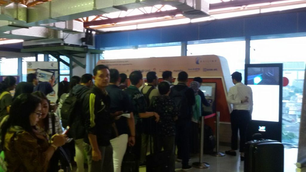 KA Bandara Diserbu Pemudik