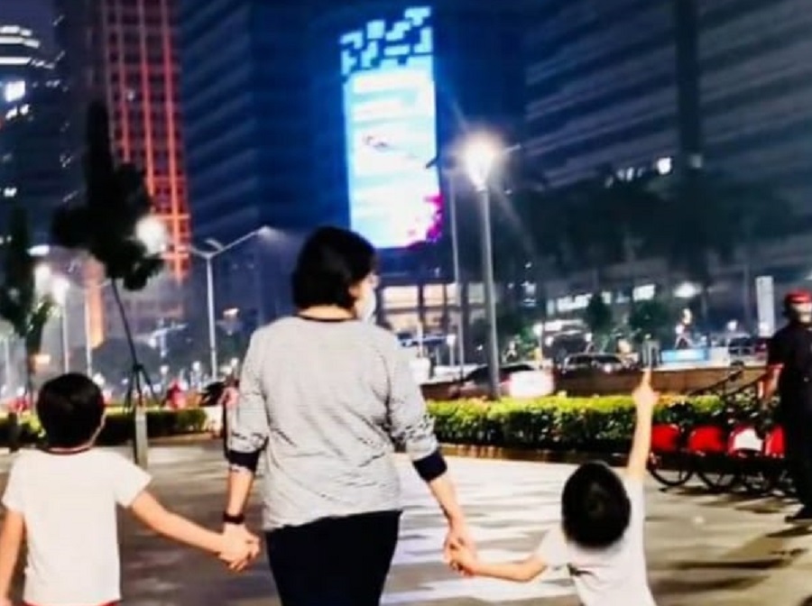 Cara Asyik Sri Mulyani Tak Mudik, dari Masak hingga Jalan Malam di Sudirman