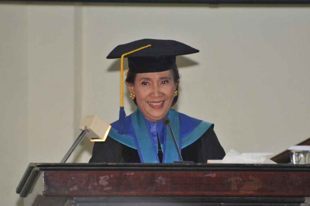 Pemikiran Strategis, Susi Pudjiastuti Dianugerahi Gelar Doktor Honoris Causa