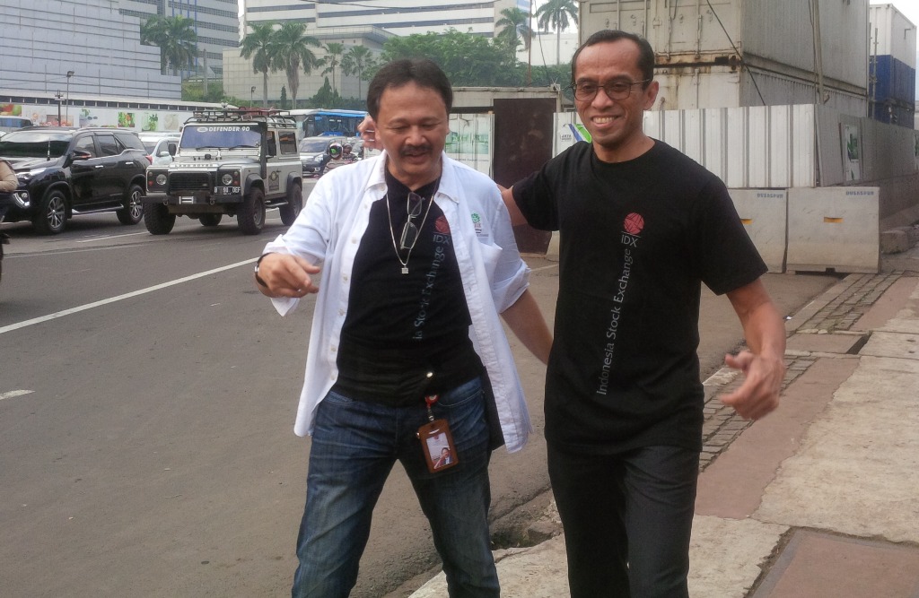 Kala Direksi BEI Realisasikan Nazar Berjalan hingga 7 Km