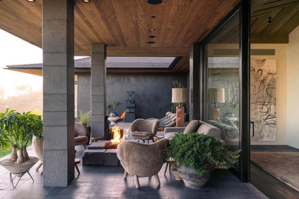 Ellen DeGeneres Jual Rumah Bergaya Bali ke Miliarder Seharga Rp466 Miliar