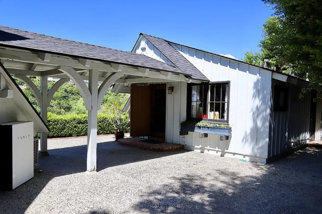 Elon Musk Jual Rumah Rp102 Miliar