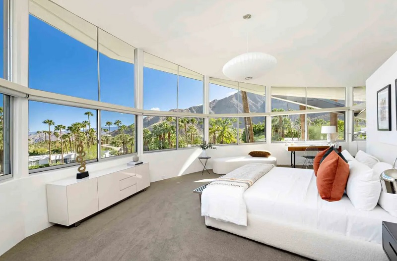 Jadi Tempat <i>Honeymoon</i> Elvis Presley, Rumah Ini Sekarang Dijual Rp86 Miliar