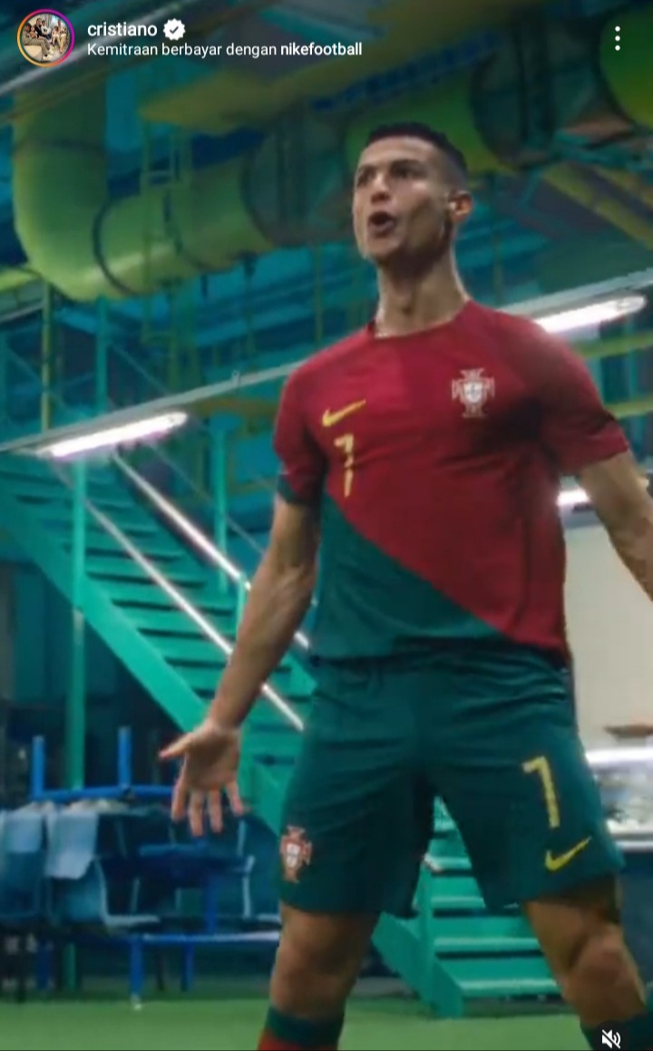 Hubungannya dengan MU Memanas, Ronaldo Malah Unggah Konten <i>Endorse</i> di Medsos