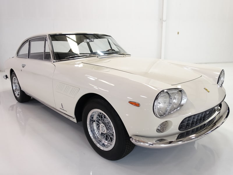 Ferrari 330 GT yang Melegenda dan Bersejarah
