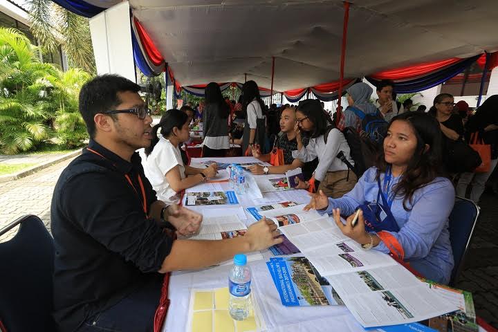 Lebih dari 700 Warga Indonesia Buru Beasiswa ke Belanda