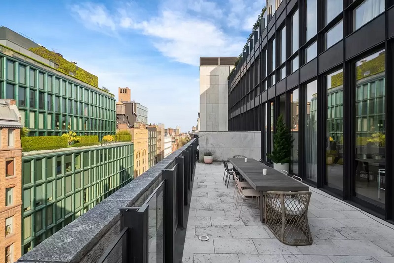 Tambah Koleksi Properti, Mantan CEO Google Beli Apartemen Rp392 Miliar
