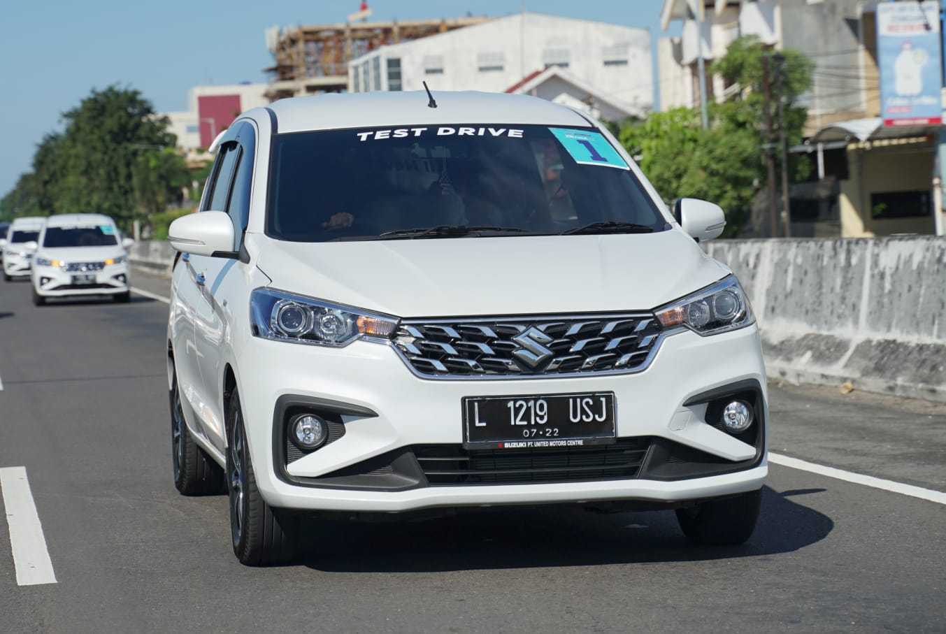 Beda dengan Hatchback, 5 Hal Ini Wajib Dimiliki MPV Hybrid