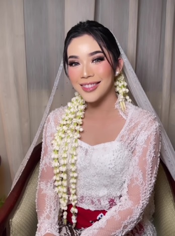 Putuskan untuk Menikah Muda, Berikut Potret Cantik Fay Nabila
